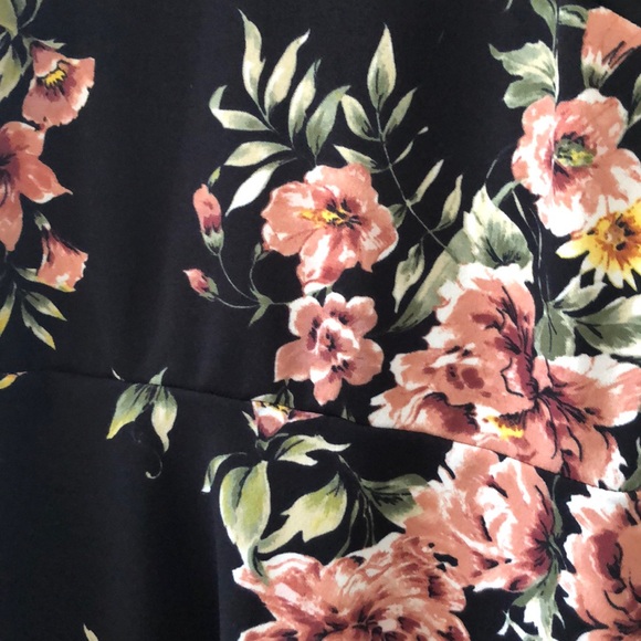 Floral Dress - Picture 3 of 4